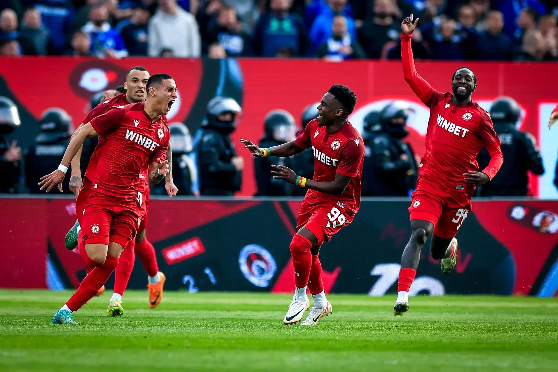 ЦСКА, радост при гола във Вечното дерби