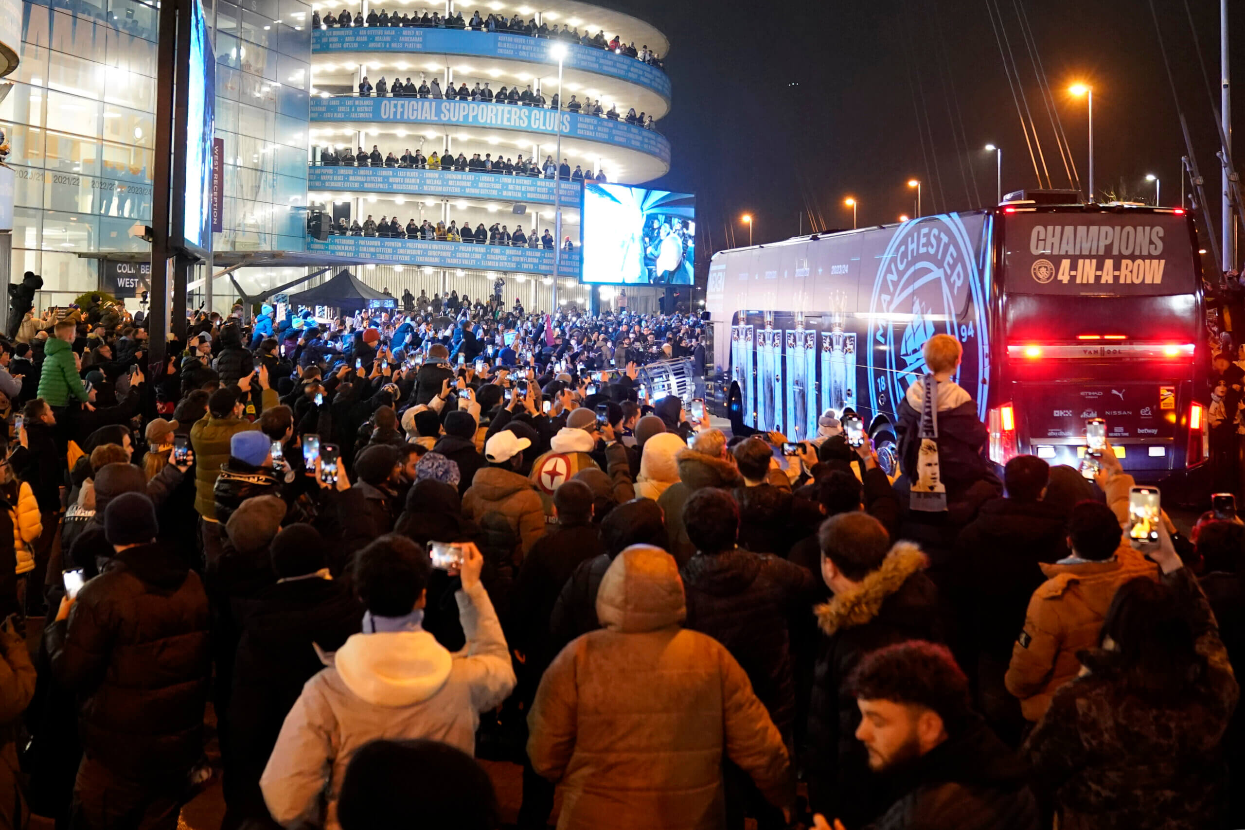 Фенове на Манчестър Сити