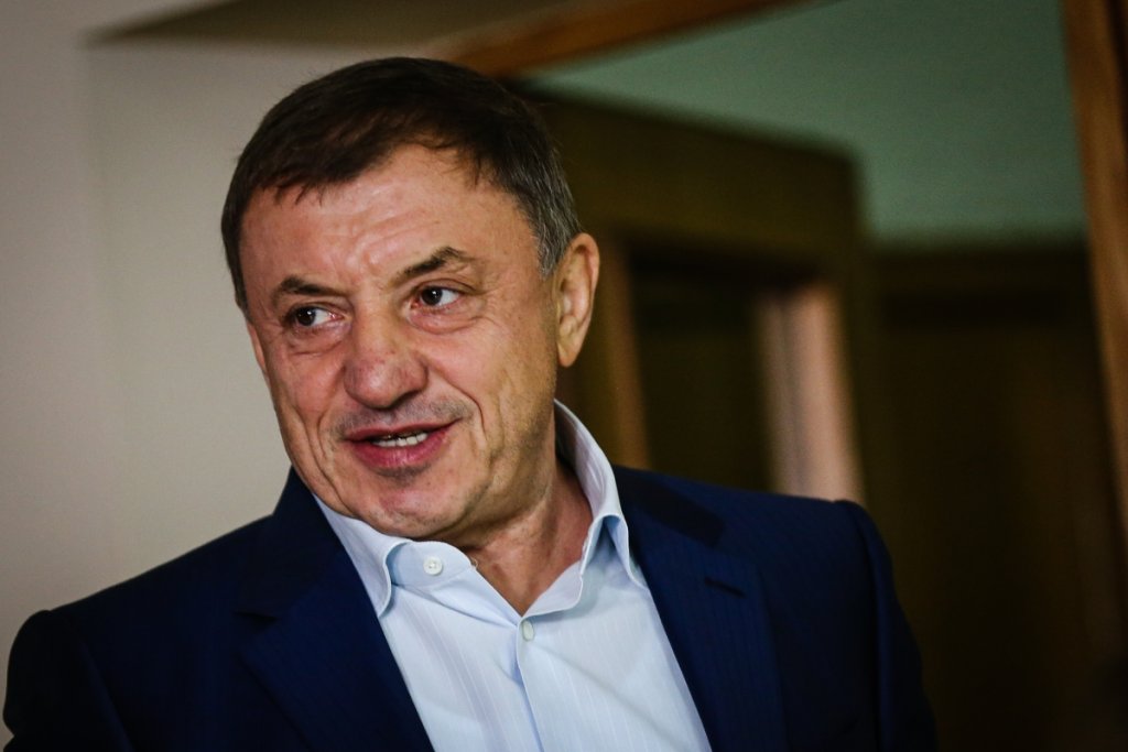 Алексей Петров