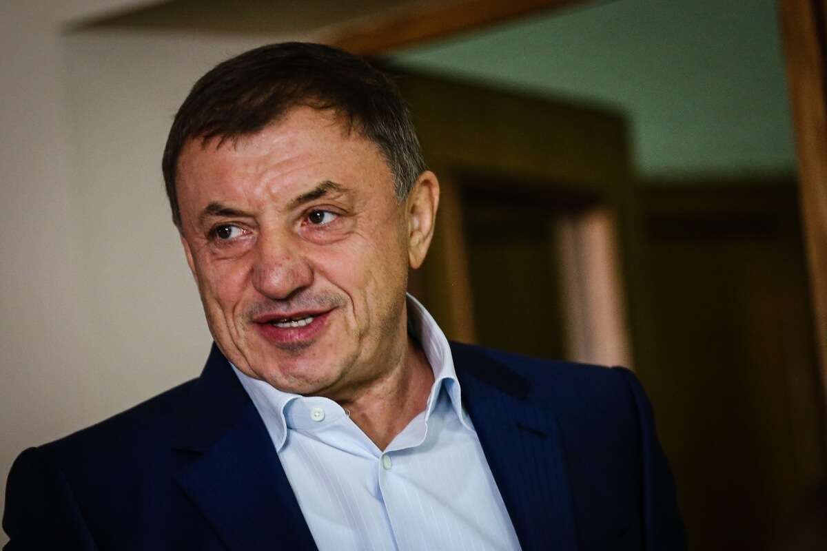 Алексей Петров