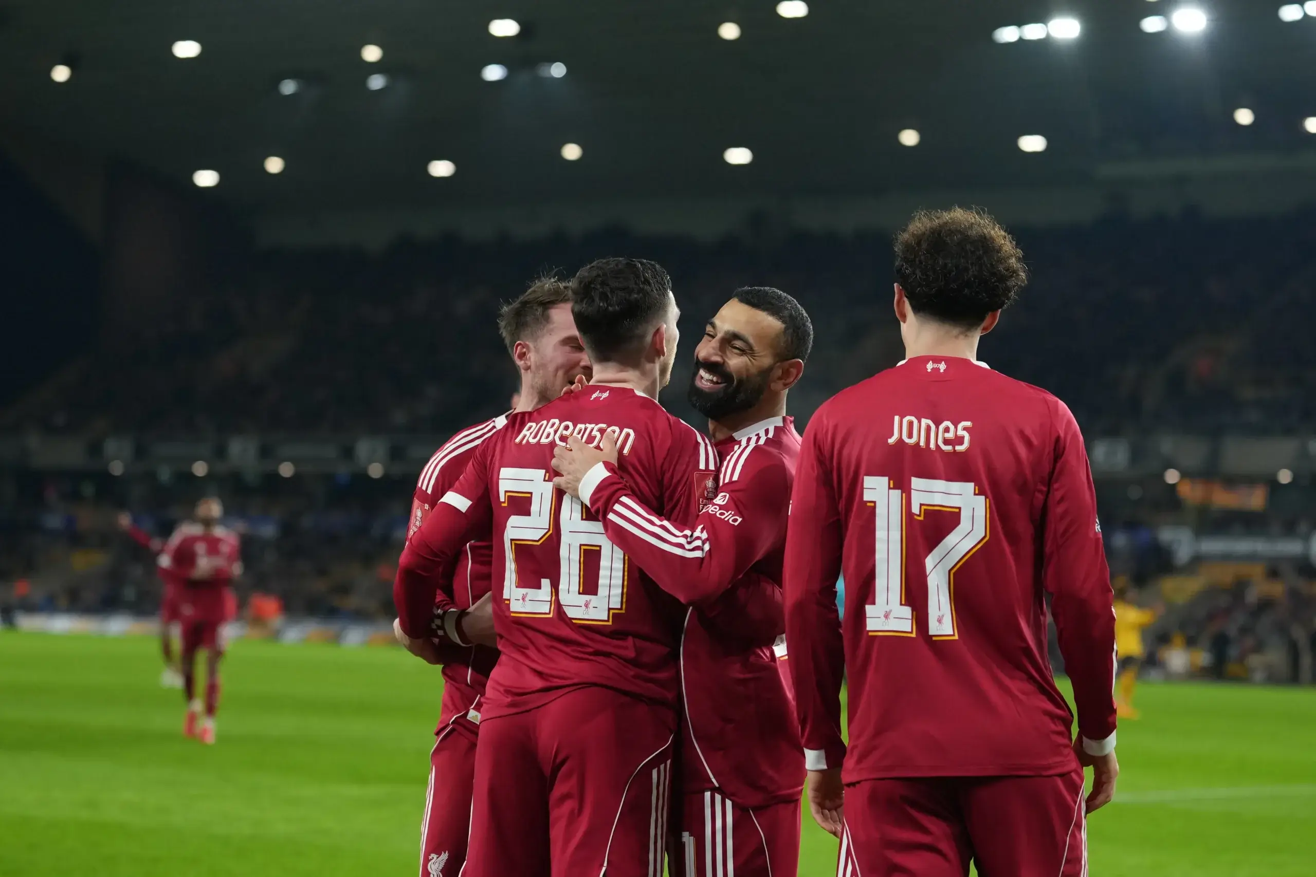 Андрю Робъртсън и Мохамед Салах