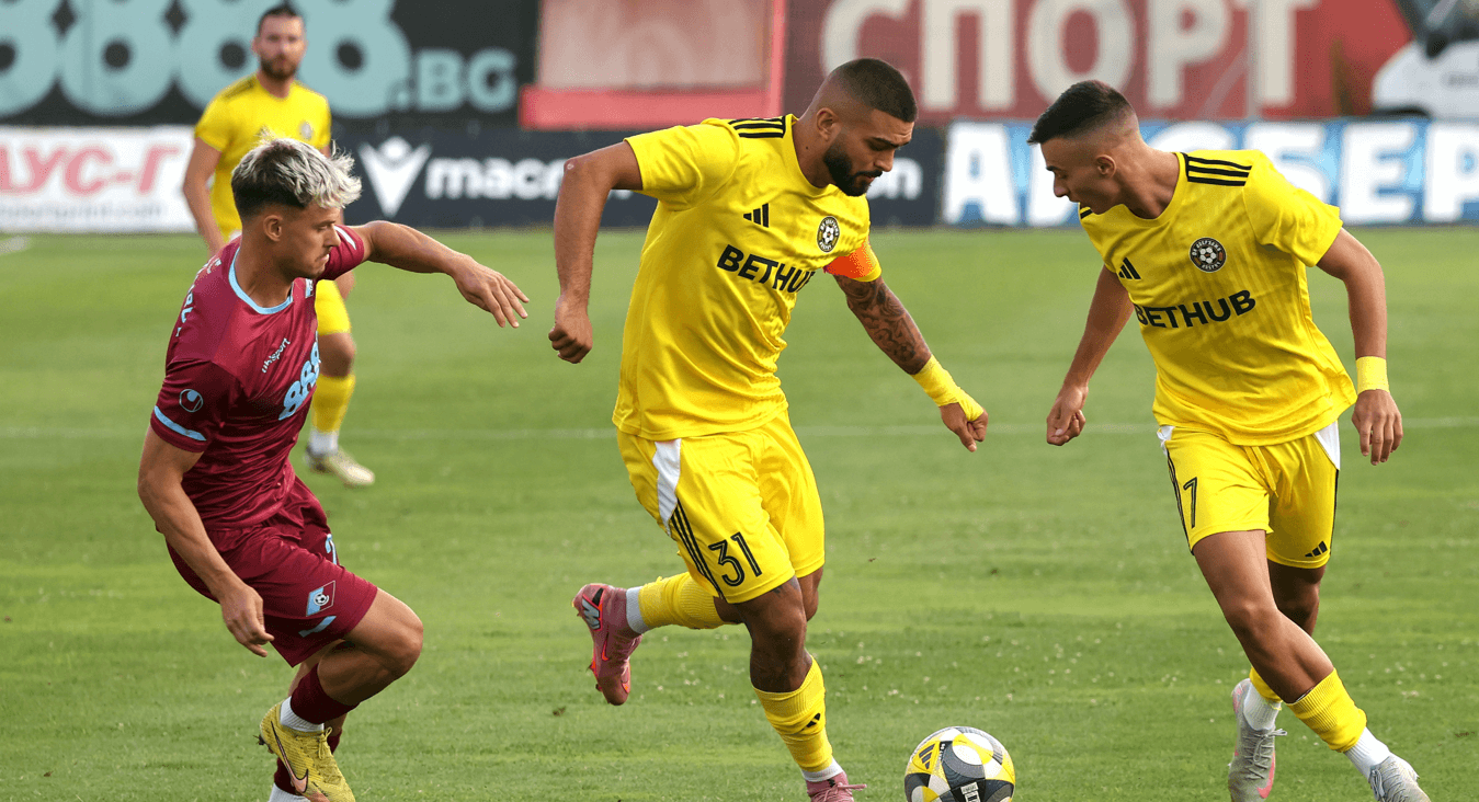 Антон Иванов