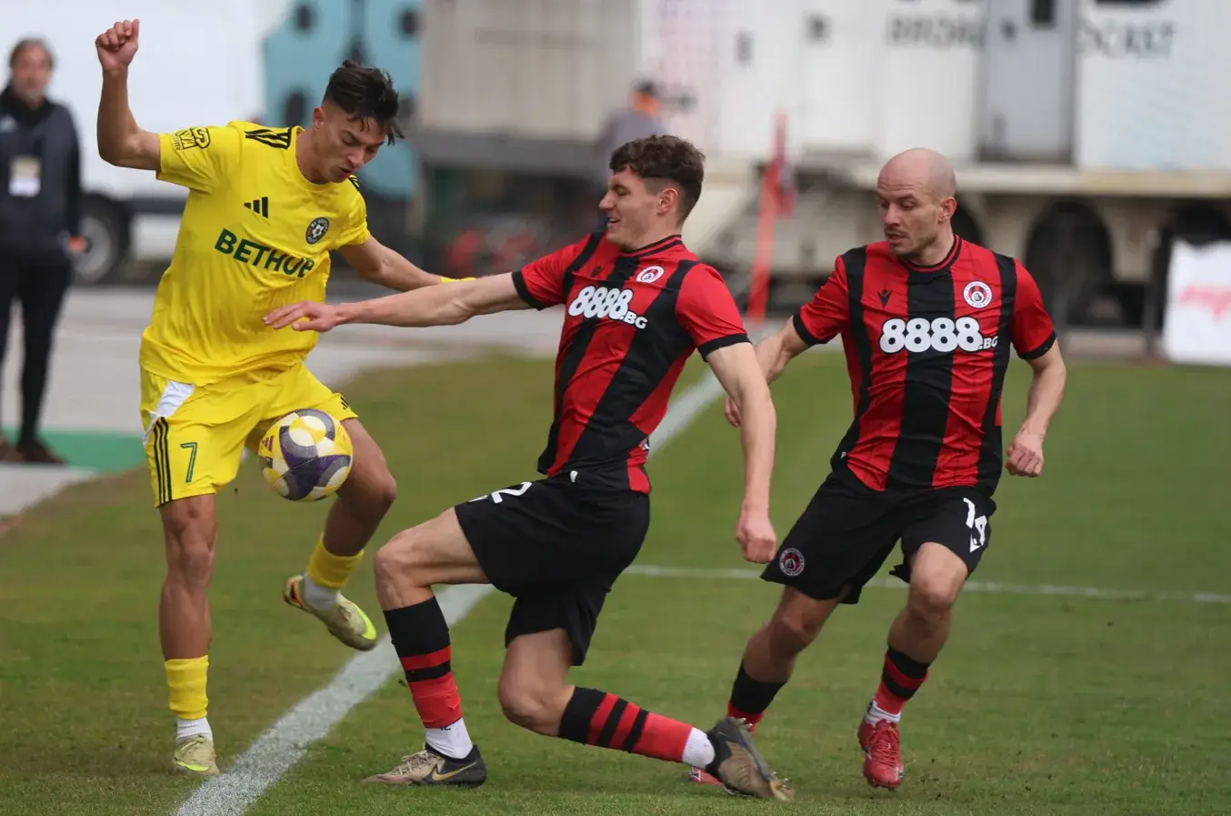 Антон Иванов