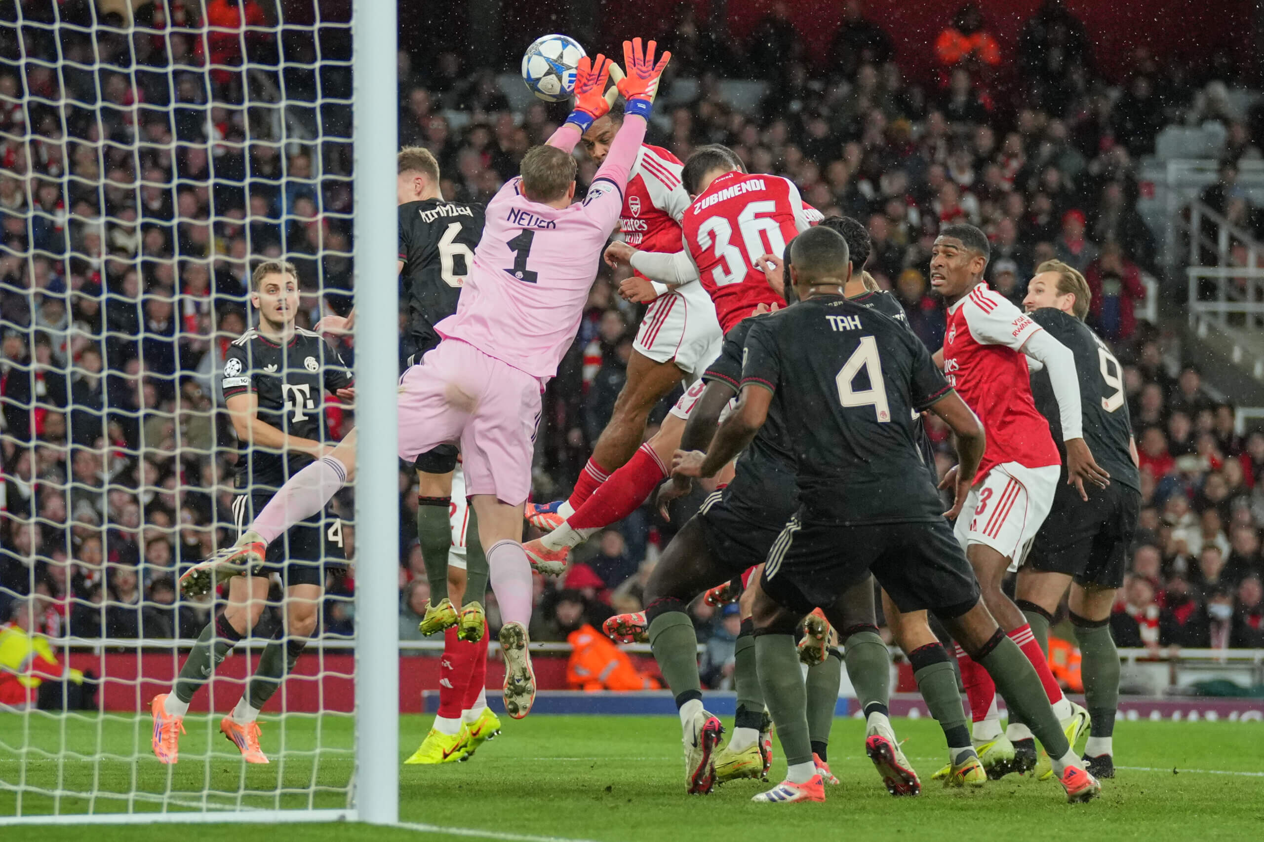 Юриен Тимбер и Мануел Нойер