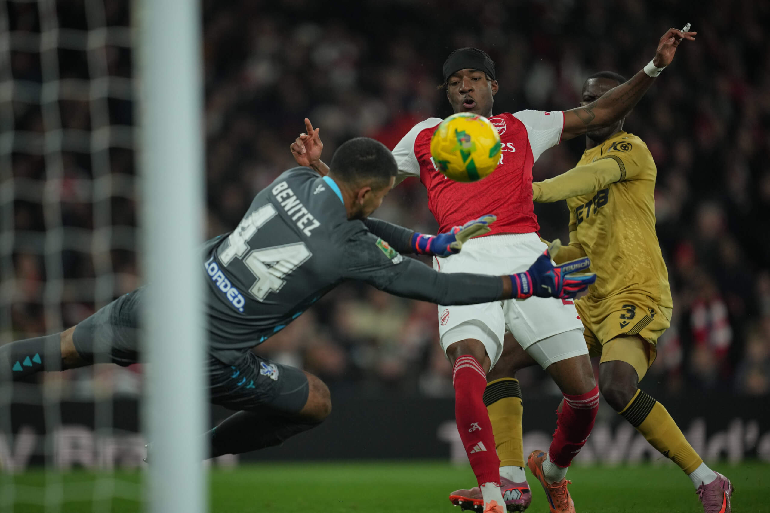 Нони Мадуеке и Валтер Бенитес