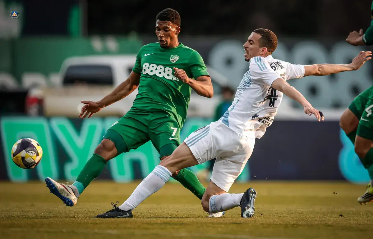 Хуанка Пинеда и Акрам Бурас