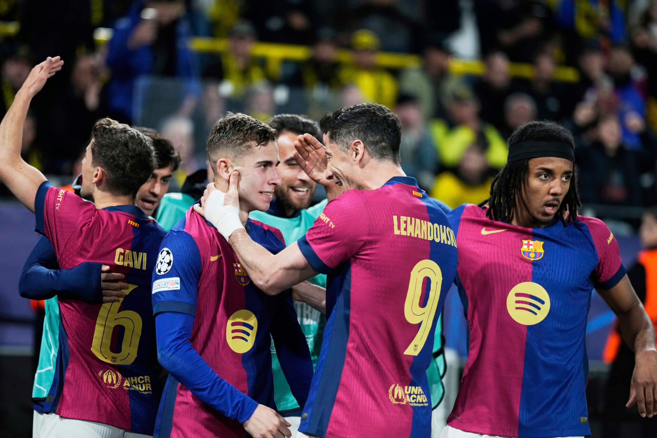 С кой прякор е известен футболният клуб Реал Мадрид?