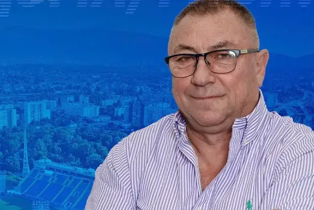 Божидар Искренов