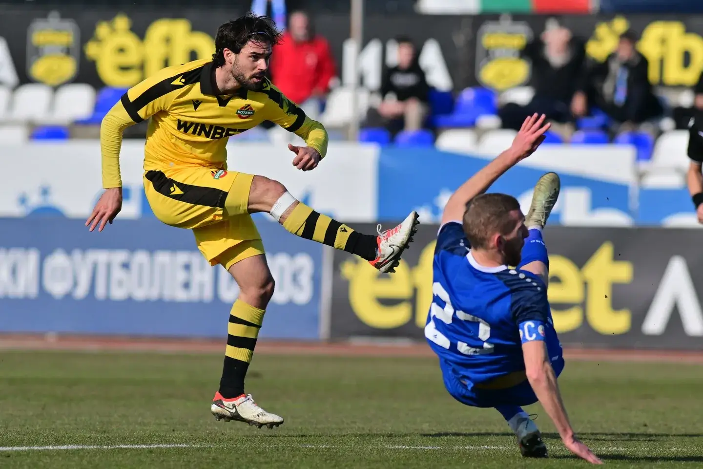 Карлос Алгара, Монтана - Ботев Пловдив