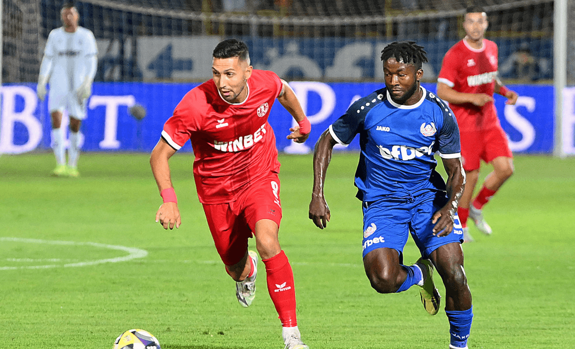 Даниел Генов