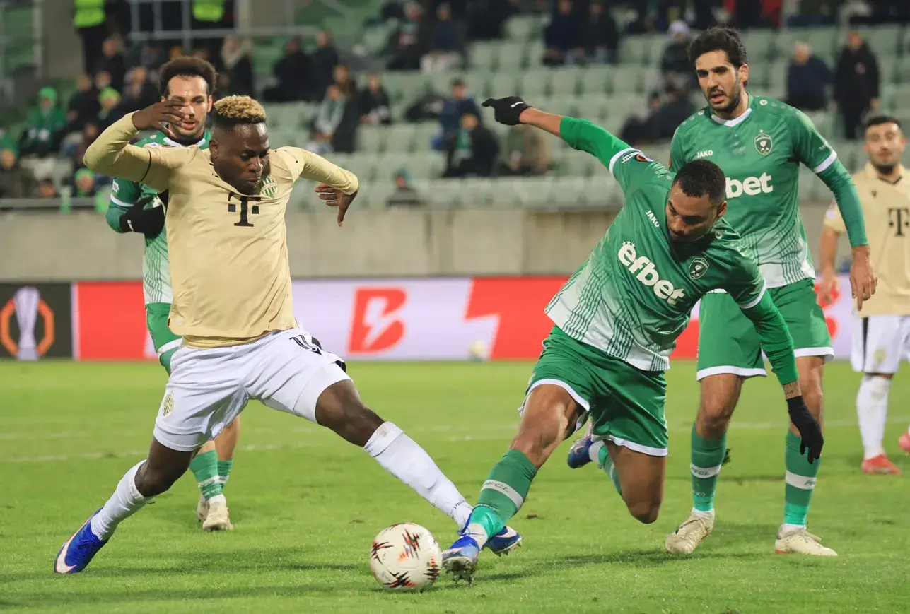 Диниш Алмейда