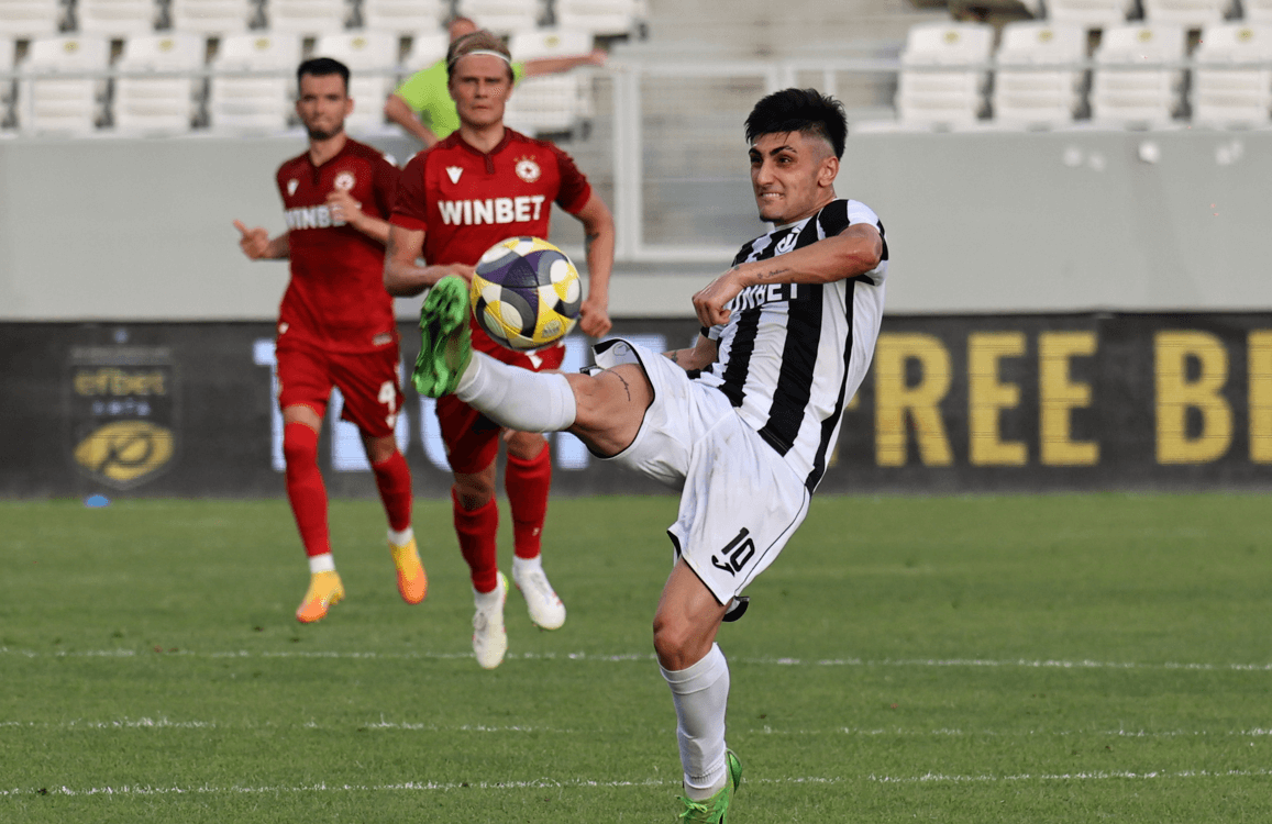 Джани Политино