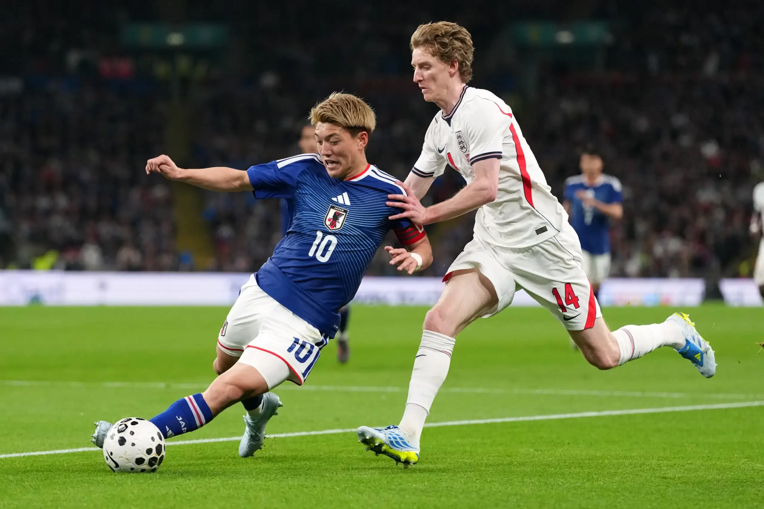 Антъни Гордън и Рицу Доан