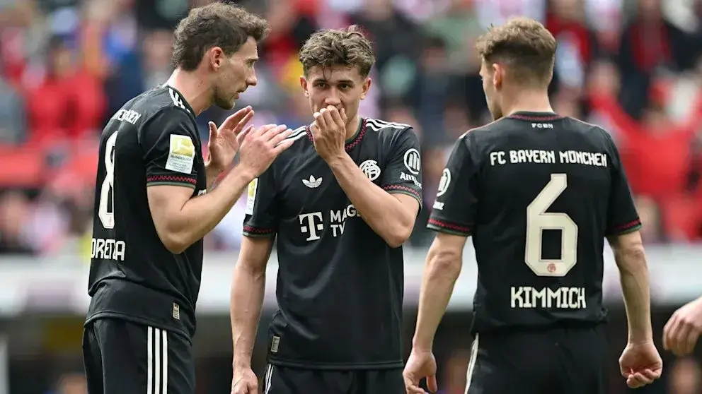 Леон Горецка, Том Бишоф и Йозуа Кимих