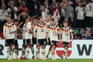 Германия се събуди и загатна за почерка на Юрген Клоп
