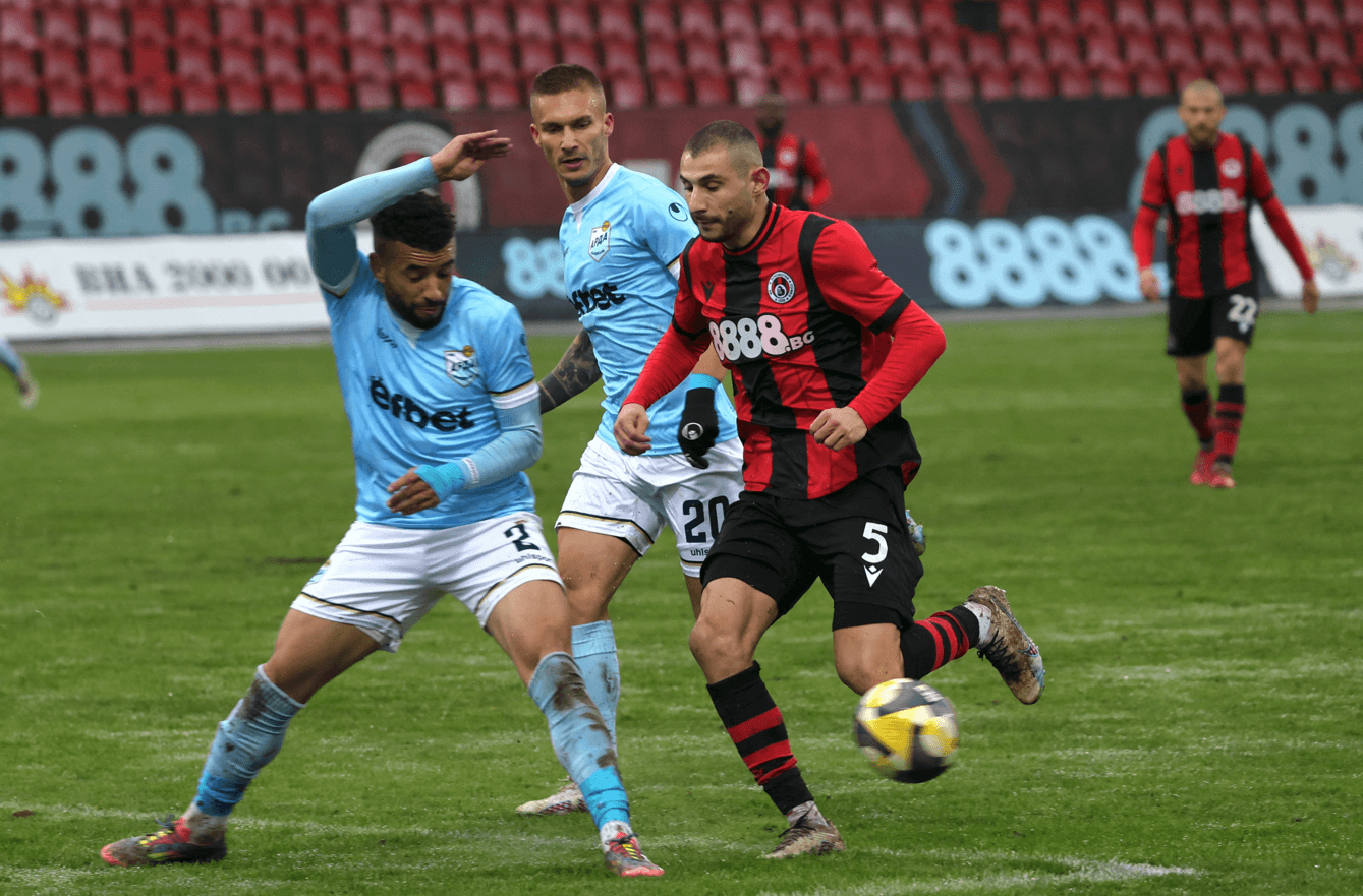 Густаво Каскардо