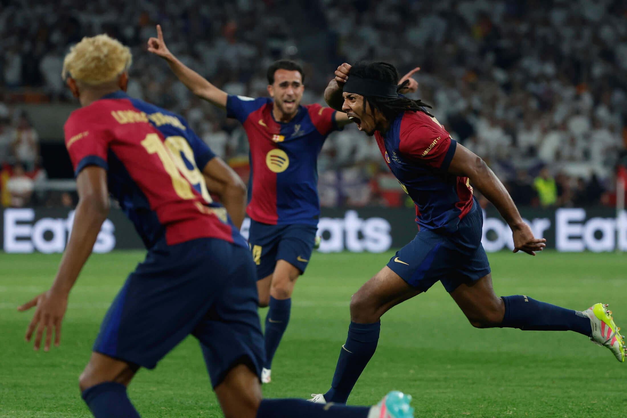 Jules Koundé y Lamine Yamal, Barcelona