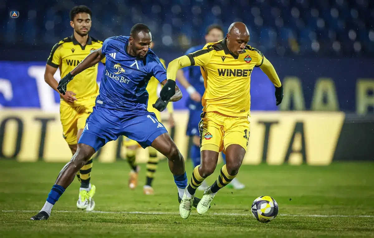 Мустафа Сангаре и Антоан Конте