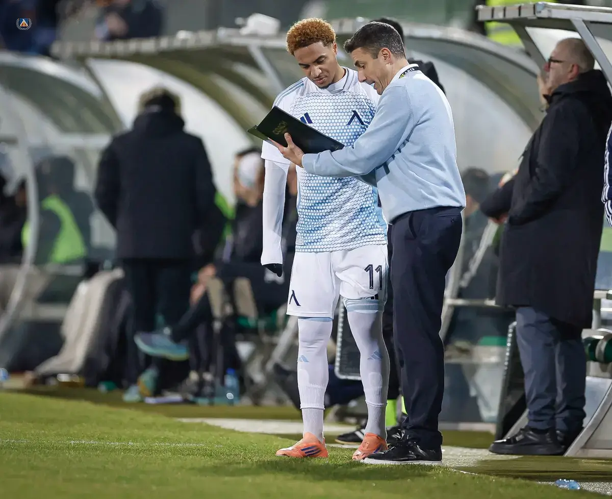 Армстронг Око-Флекс и Хулио Веласкес