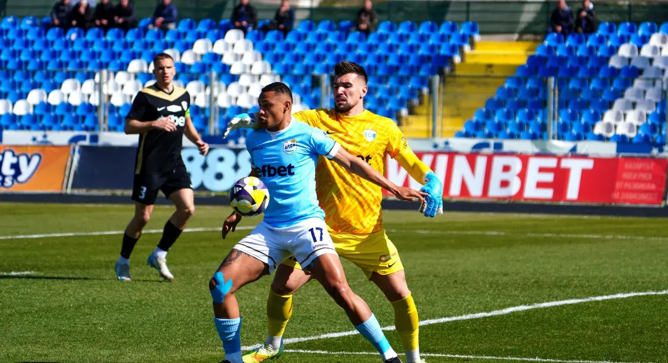 Максим Ковальов