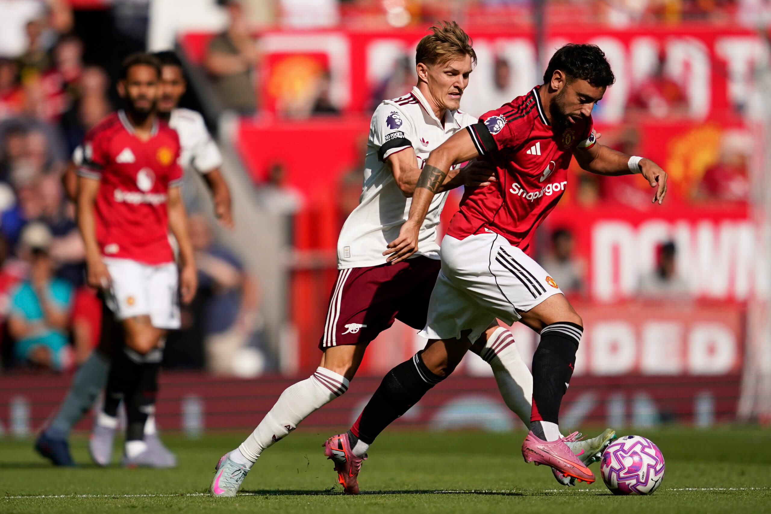 Бруно Фернандеш и Мартин Йодегард