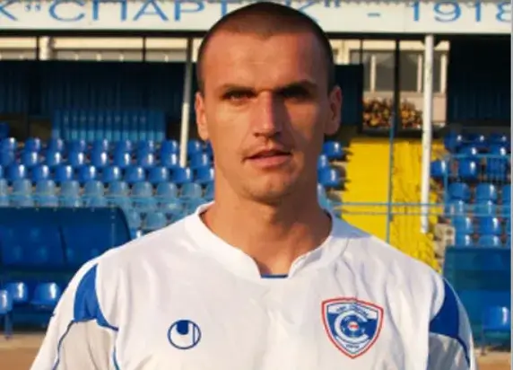 Младен Стоев