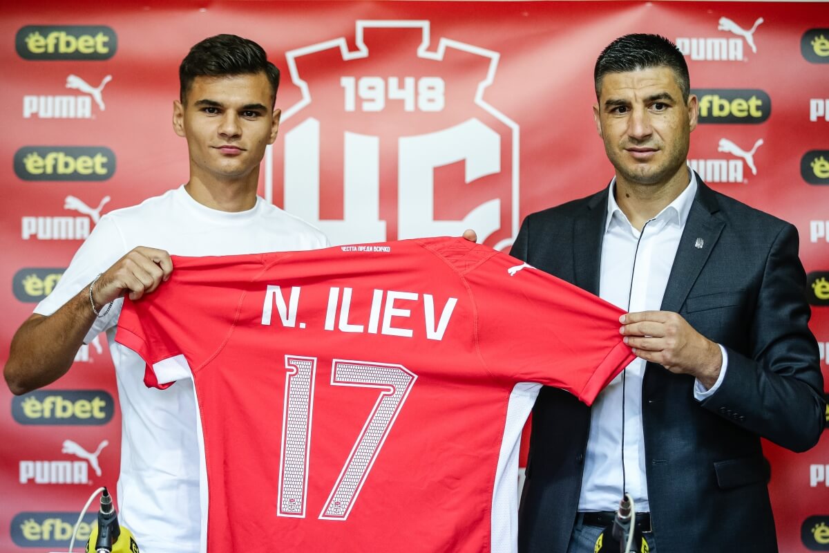 Никола Илиев
