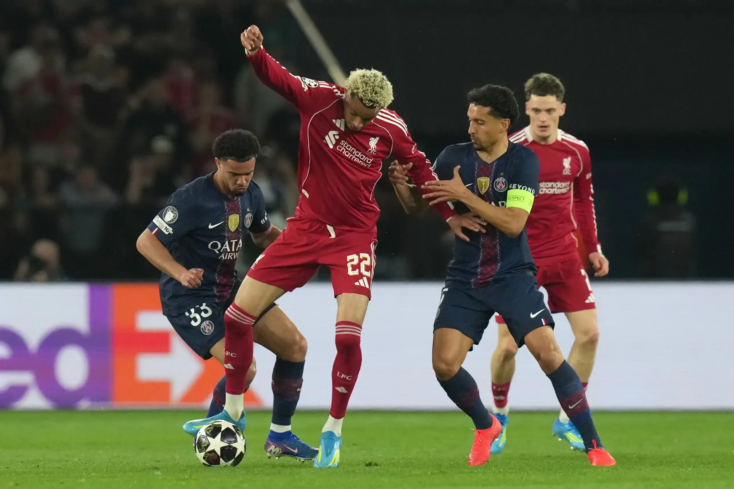 Уорън Заир-Емери, Маркиньос и Юго Екитике