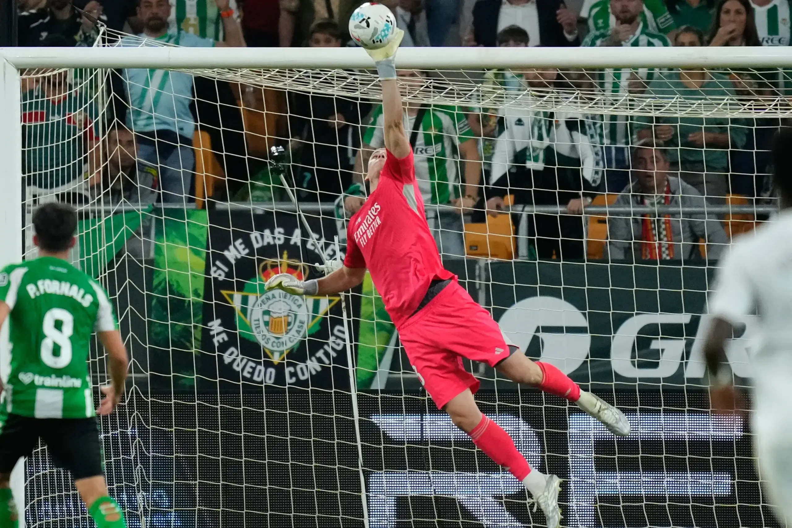 Андрий Лунин