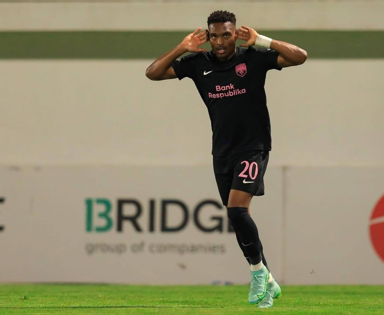 Джой-Ланс Микелс