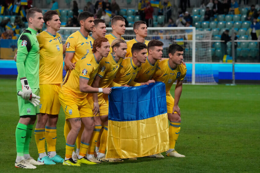 Украйна национален футболен тим