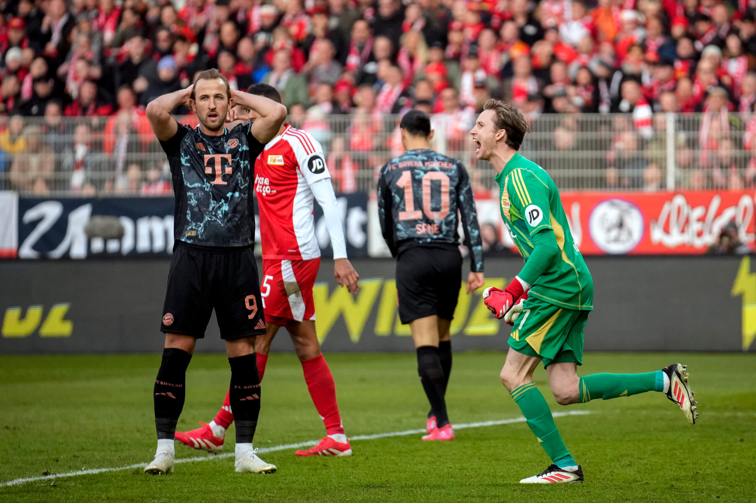 Фредерик Рьонов и Хари Кейн